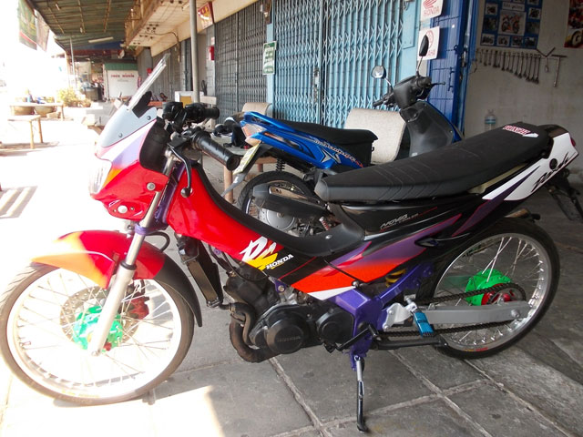 Name:  DSCN1201.jpg
Views: 297
Size:  91.9 KB