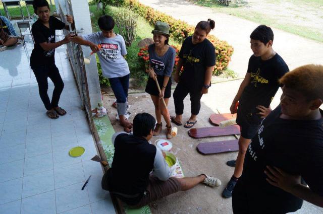 Name:  10087_433541573404873_482738931_n.jpg
Views: 750
Size:  47.0 KB