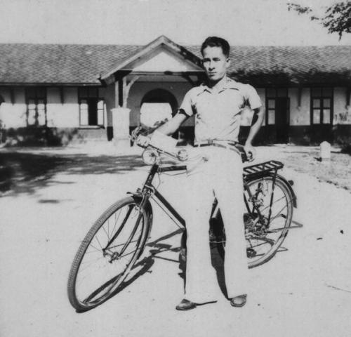 Name:  1359364499-Scan271-o.jpg
Views: 376
Size:  33.4 KB