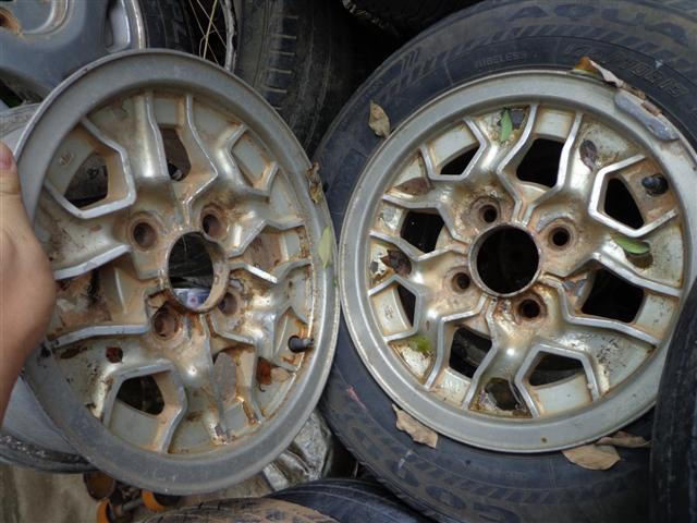 Name:  DSC01833 (Small).JPG
Views: 459
Size:  62.5 KB