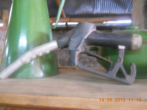 Name:  DSCN4178.jpg
Views: 1224
Size:  101.7 KB