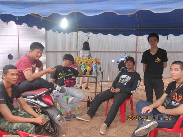 Name:  390152_266427210161634_1209123218_n.jpg
Views: 697
Size:  53.5 KB