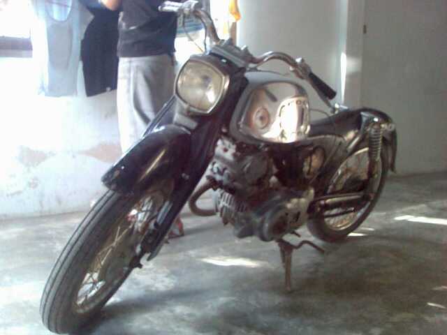 Name: 24112007604-small.jpg
Views: 151
Size: 23.9 KB