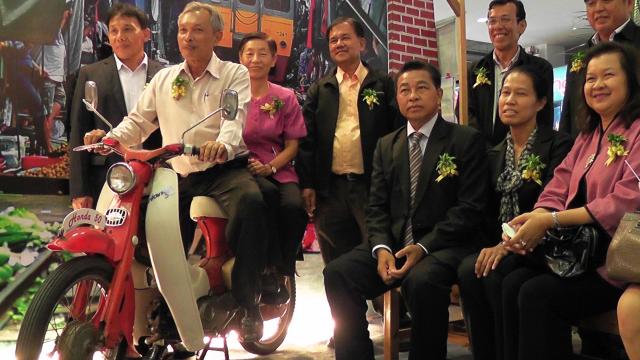 Name:  S1240017.jpg
Views: 207
Size:  48.5 KB