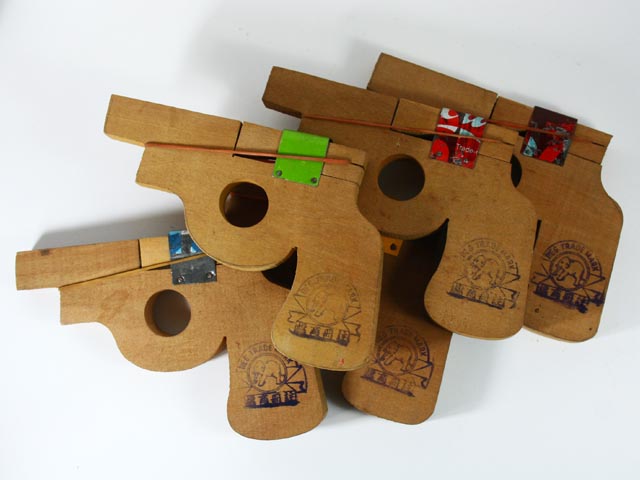 Name:  155 Wood cap gun Elephant brand d.jpg
Views: 1675
Size:  53.4 KB