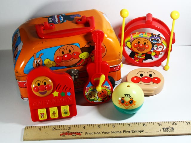 Name:  T034 ANPANMAN Tin car with Musical set c.jpg
Views: 1720
Size:  83.3 KB