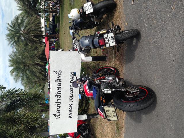 Name:  IMG_1203.jpg
Views: 322
Size:  71.4 KB