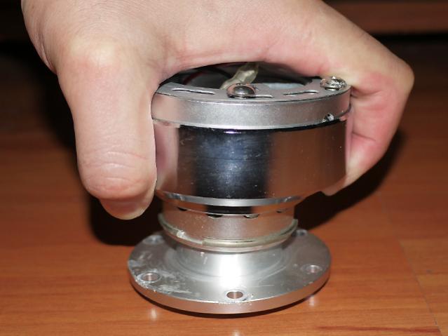 Name:  QUICK RELEASE STEERING WHEEL BOSS-2.jpg
Views: 939
Size:  30.0 KB