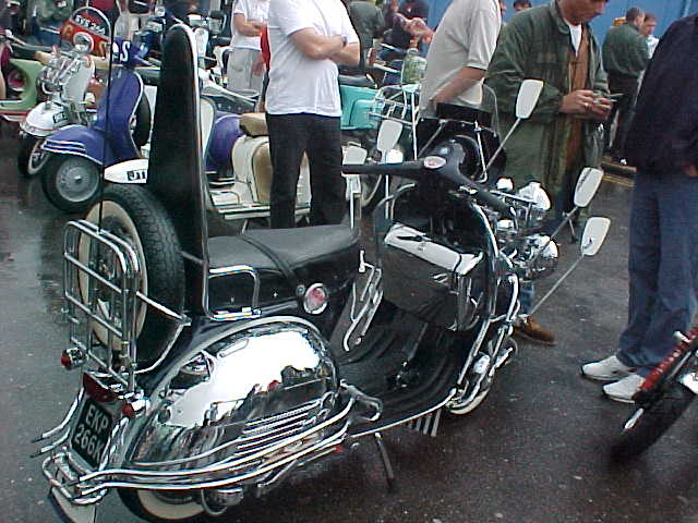 Name:  cs6-camber01-chrome-mirrors-vespa.jpg
Views: 652
Size:  56.5 KB