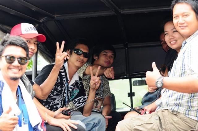 Name:  228866_2332449628570_665337_n.jpg
Views: 111
Size:  44.9 KB