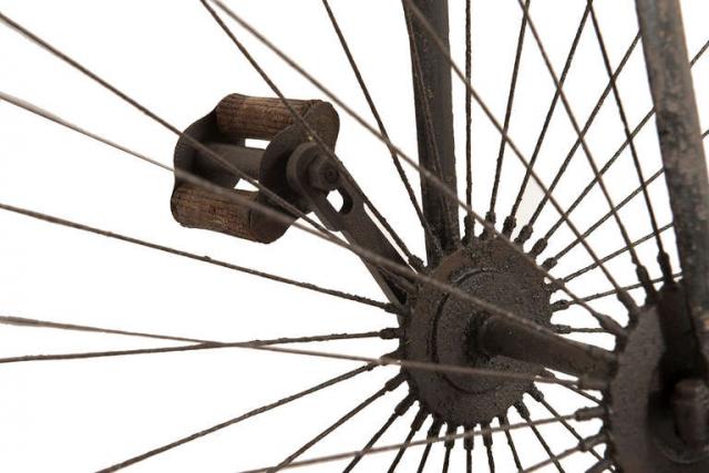 Name:  ACVA091315_PennyFarthing_DET_6_copy_l.jpg
Views: 434
Size:  41.9 KB