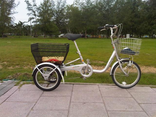 Name:  IMG03664-20130622-0649.jpg
Views: 1428
Size:  60.3 KB