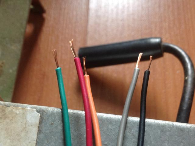 Name:  Radio007.jpg
Views: 394
Size:  32.5 KB