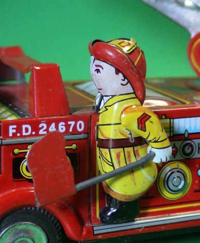 Name:  fire_truck5.jpg
Views: 1087
Size:  32.8 KB