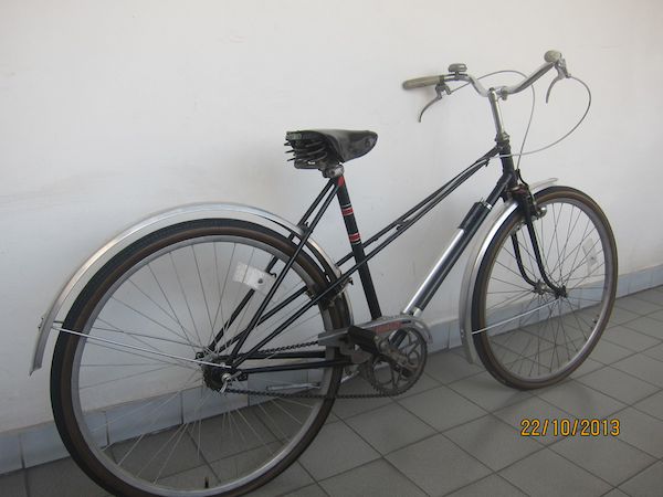 Name:  mercedes benz2.jpg
Views: 215
Size:  39.2 KB