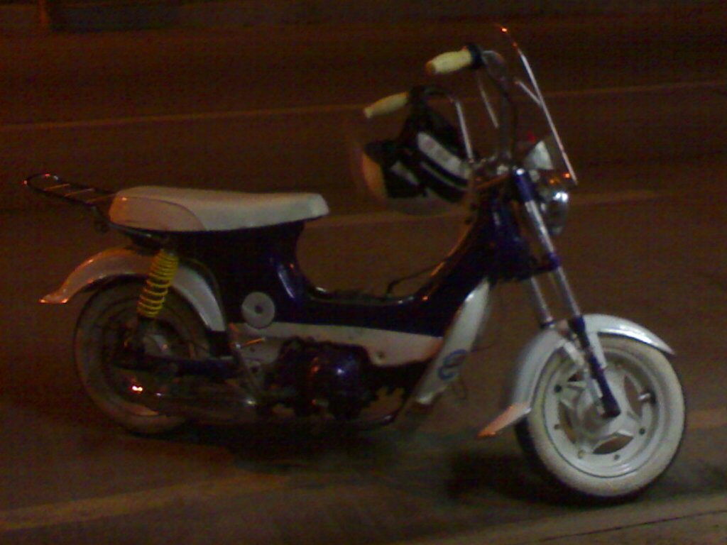 Name:  04102007133.jpg
Views: 229
Size:  110.9 KB