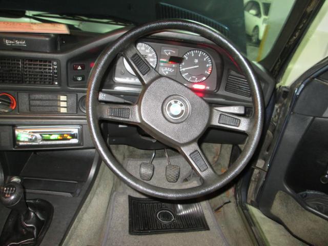 Name:  E28 CONSOLE.jpg
Views: 328
Size:  49.0 KB
