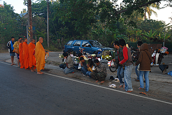 Name:  35.jpg
Views: 584
Size:  142.6 KB