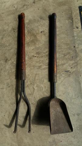 Name:  gardening tools.jpg
Views: 1413
Size:  21.1 KB