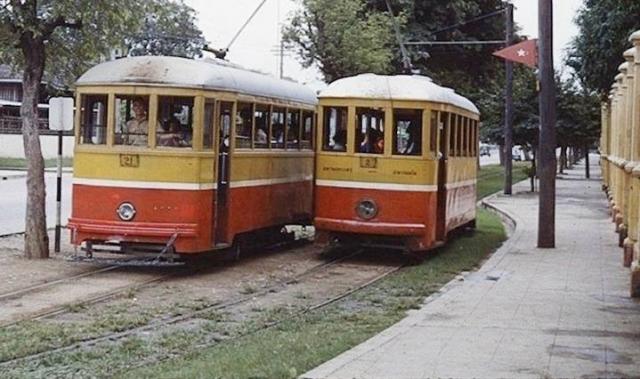 Name:  1961-bkk-trams.jpg
Views: 6986
Size:  49.1 KB