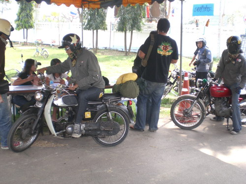 Name:  15.jpg
Views: 510
Size:  80.4 KB
