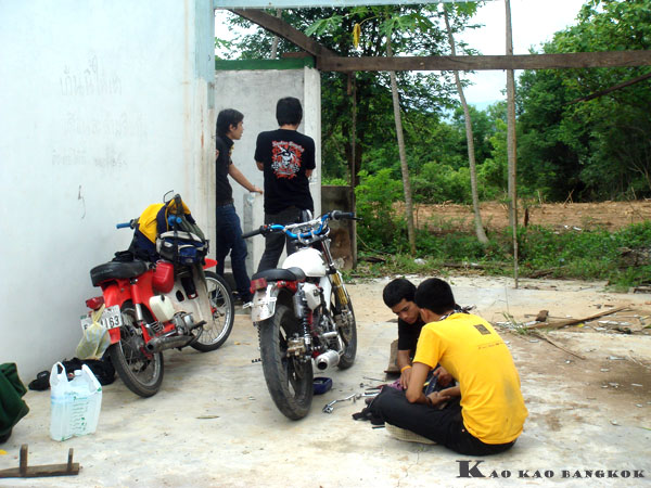 Name:  33.jpg
Views: 745
Size:  126.6 KB
