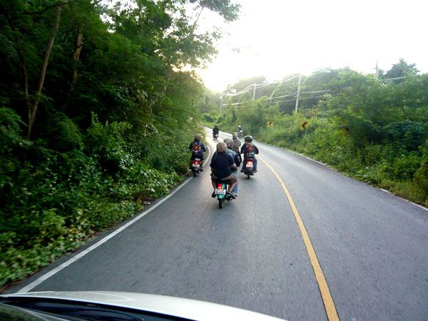 Name:  39.jpg
Views: 803
Size:  110.6 KB