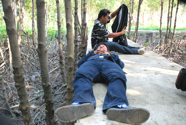 Name:  61.jpg
Views: 343
Size:  135.8 KB