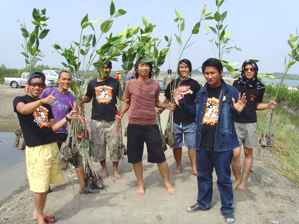 Name:  71.jpg
Views: 355
Size:  130.0 KB