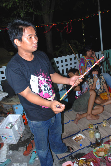 Name:  76.jpg
Views: 327
Size:  120.5 KB