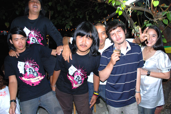 Name:  83.jpg
Views: 332
Size:  129.8 KB