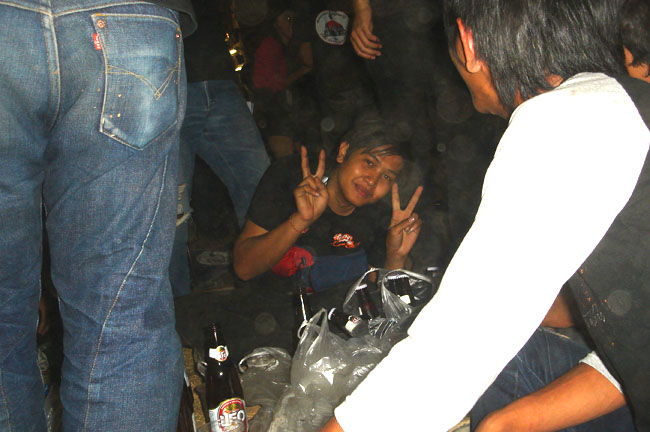 Name:  27.jpg
Views: 933
Size:  94.7 KB