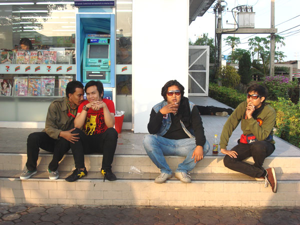 Name:  16.jpg
Views: 920
Size:  118.5 KB