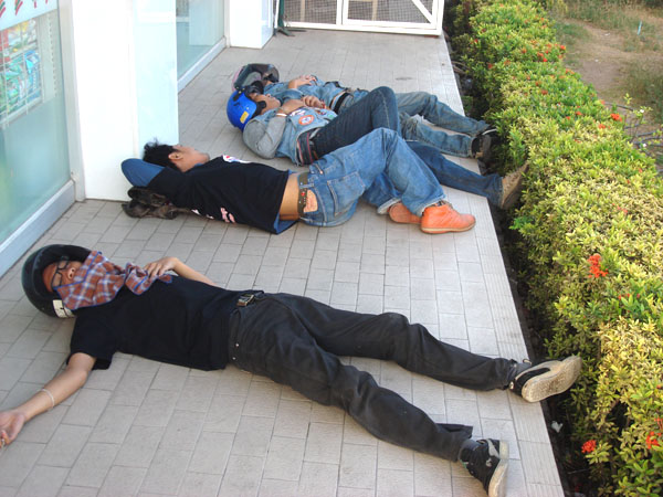 Name:  19.jpg
Views: 903
Size:  117.7 KB