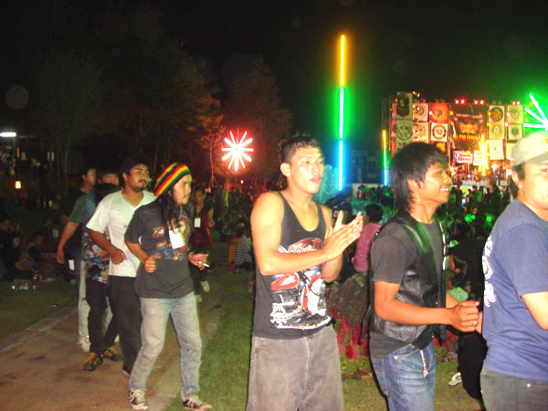 Name:  65.jpg
Views: 417
Size:  109.0 KB