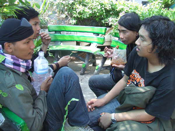 Name:  107.jpg
Views: 736
Size:  132.1 KB