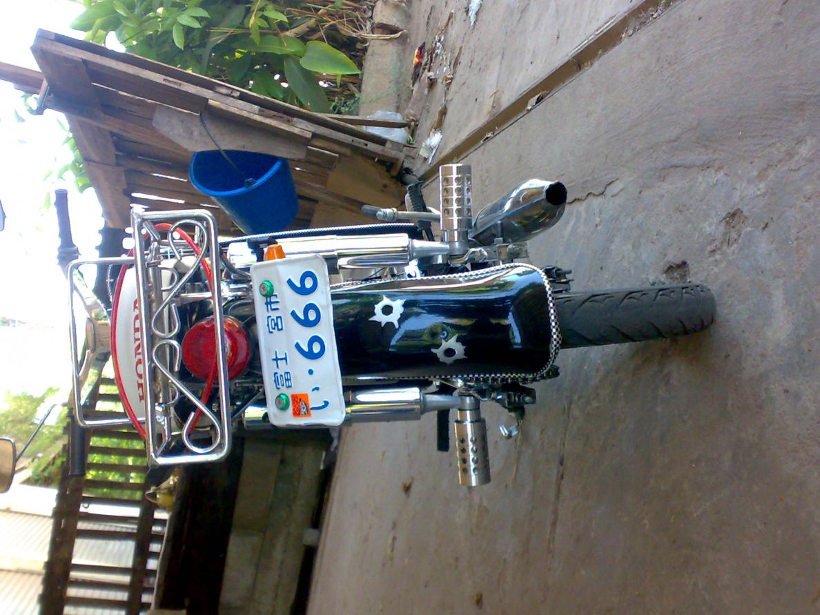 Name:  18042009869.jpg
Views: 93
Size:  146.4 KB