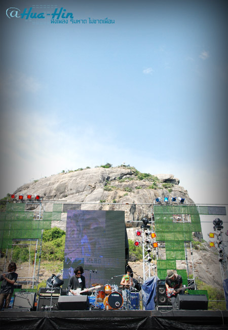 Name:  050.jpg
Views: 379
Size:  99.3 KB