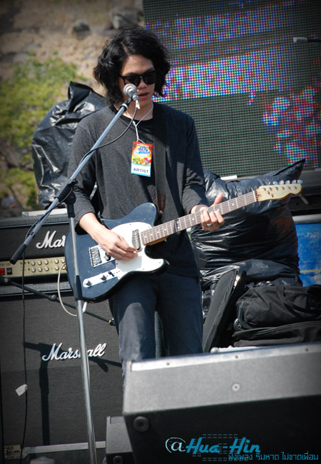 Name:  051.jpg
Views: 406
Size:  134.7 KB