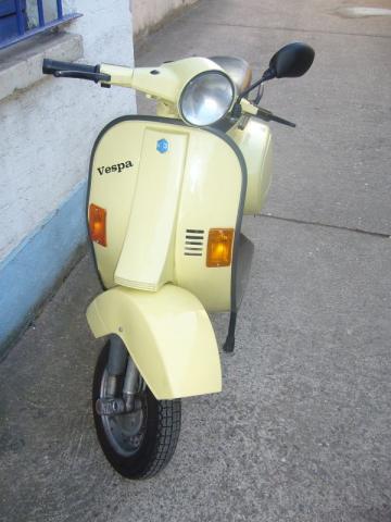 Name:  Vespa-PK-50-XL-Autom.-gelb-Front-002_web.jpg
Views: 121
Size:  26.4 KB