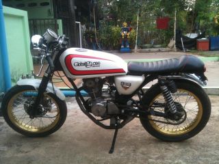 Name:  cb125r.jpg
Views: 2526
Size:  19.9 KB