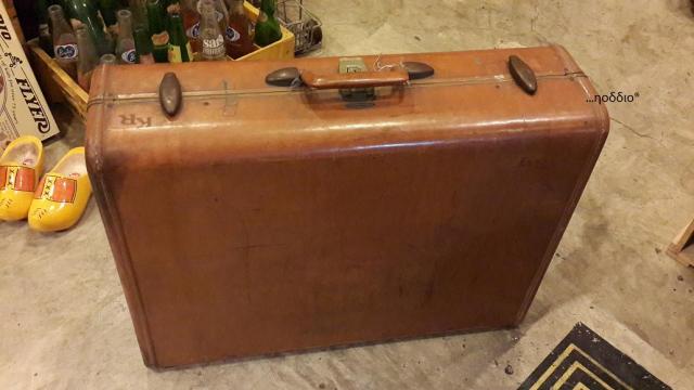 Name:  samsonite suitcase.jpg
Views: 3332
Size:  31.2 KB