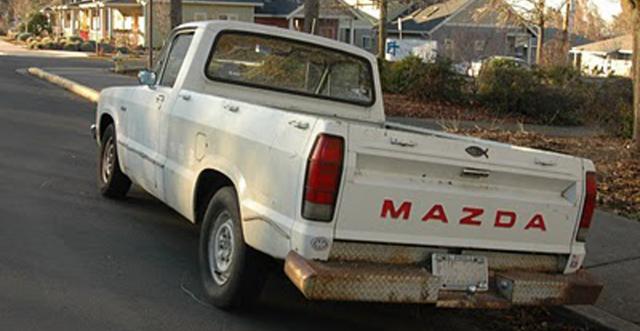 Name:  1980_Mazda_B2000_Pickup__-_2.jpg
Views: 255
Size:  33.8 KB