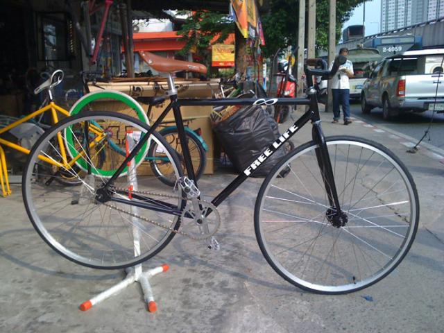 Name:  fixie_04.jpg
Views: 1644
Size:  60.8 KB