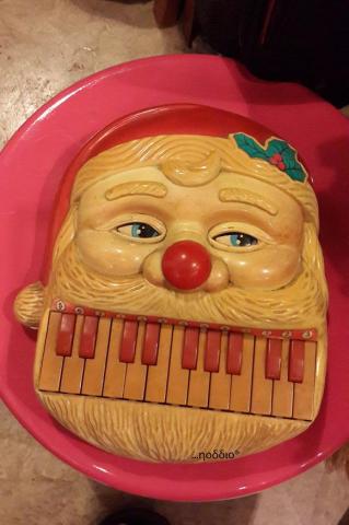 Name:  santa claus mini keyboard.jpg
Views: 2599
Size:  23.1 KB