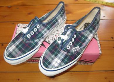 Name:  vintage_1990s_NOS_womens_8_classic_VANS_lace_deck_ERA_PLAID_SNEAKERS_made_in_USA.jpg
Views: 301
Size:  23.5 KB