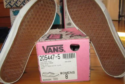 Name:  vintage_1990s_NOS_womens_8_classic_VANS_lace_deck_ERA_PLAID_SNEAKERS_made_in_USA.-2.jpg
Views: 280
Size:  20.5 KB