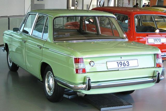 Name:  800px-BMW_1500_sedan_at_Volkswagen_Autostadt_in_Wolfsburg.jpg
Views: 1354
Size:  49.9 KB