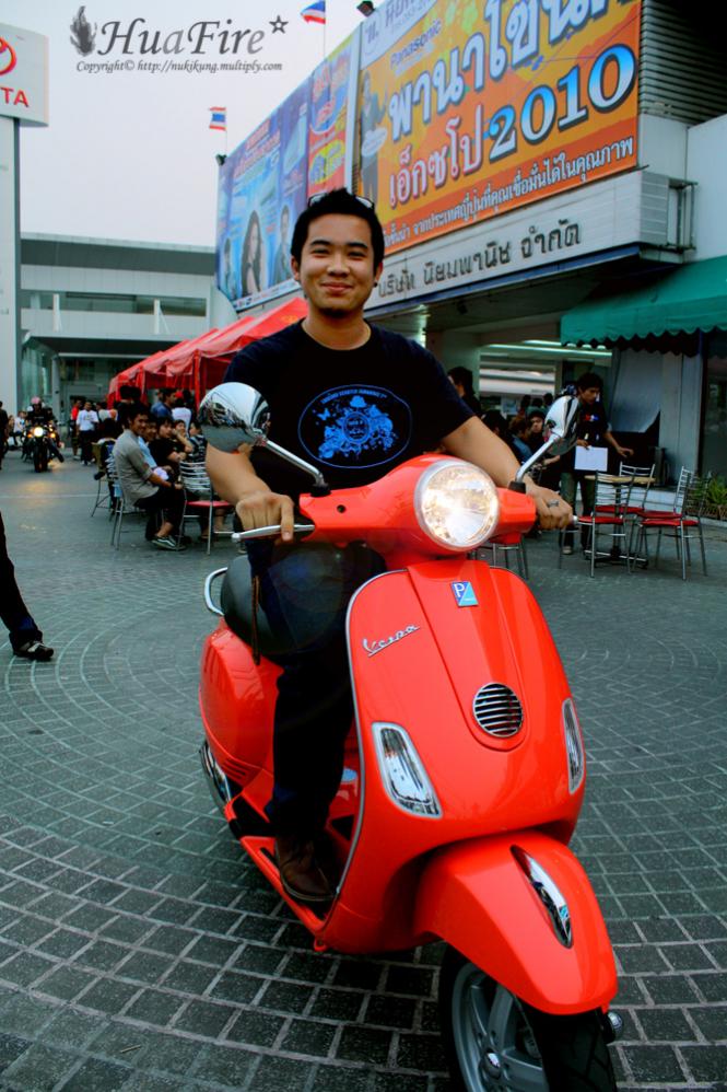 Name:  Vespa-009..jpg
Views: 273
Size:  109.8 KB