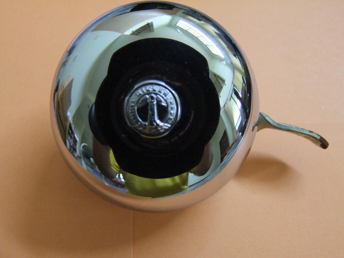 Click image for larger version

Name:	MILLER Bicycle Bell, 1940s- Buy US$ 108.80- รูป 2.jpg
Views:	24
Size:	73.6 KB
ID:	35211